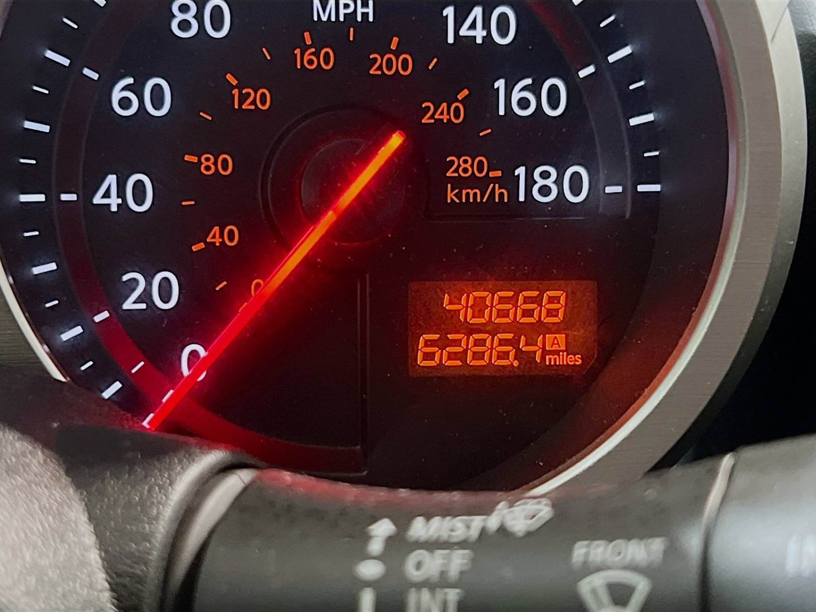 Used 2020 Nissan 370Z Coupe RWD image 8