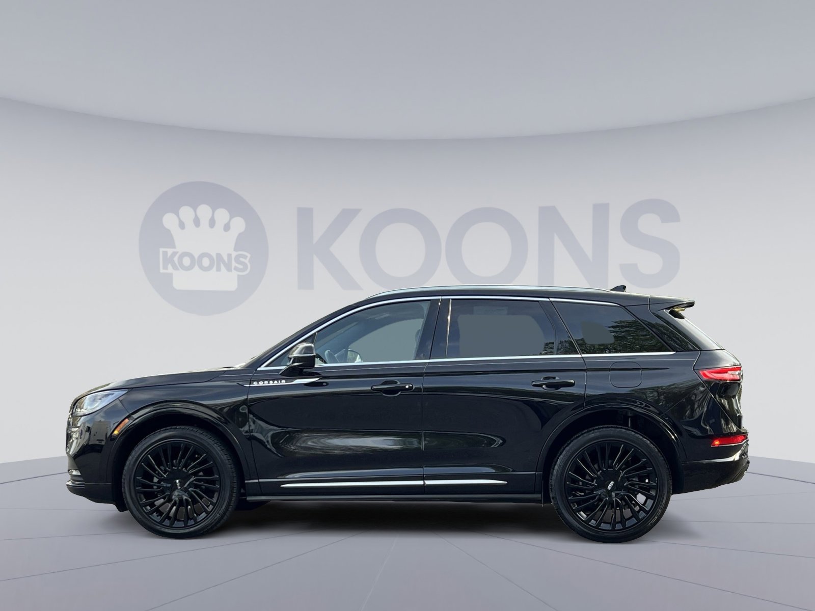 Used 2022 Lincoln Corsair Reserve w/ Luxury Package AWD/4WD image 2