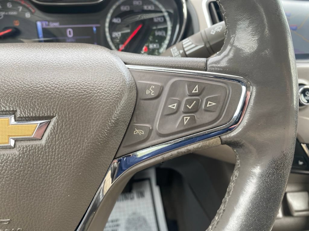 Used 2017 Chevrolet Cruze Premier FWD image 22