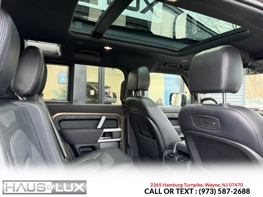 Used 2022 Land Rover Defender 110 X-Dynamic SE image 31