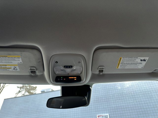 Used 2025 Chevrolet TrailBlazer LT image 30