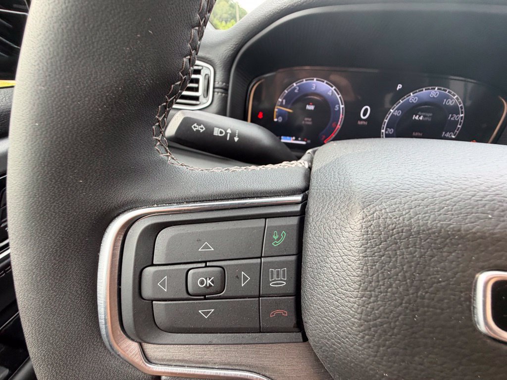Used 2024 Jeep Wagoneer Series II AWD/4WD image 24