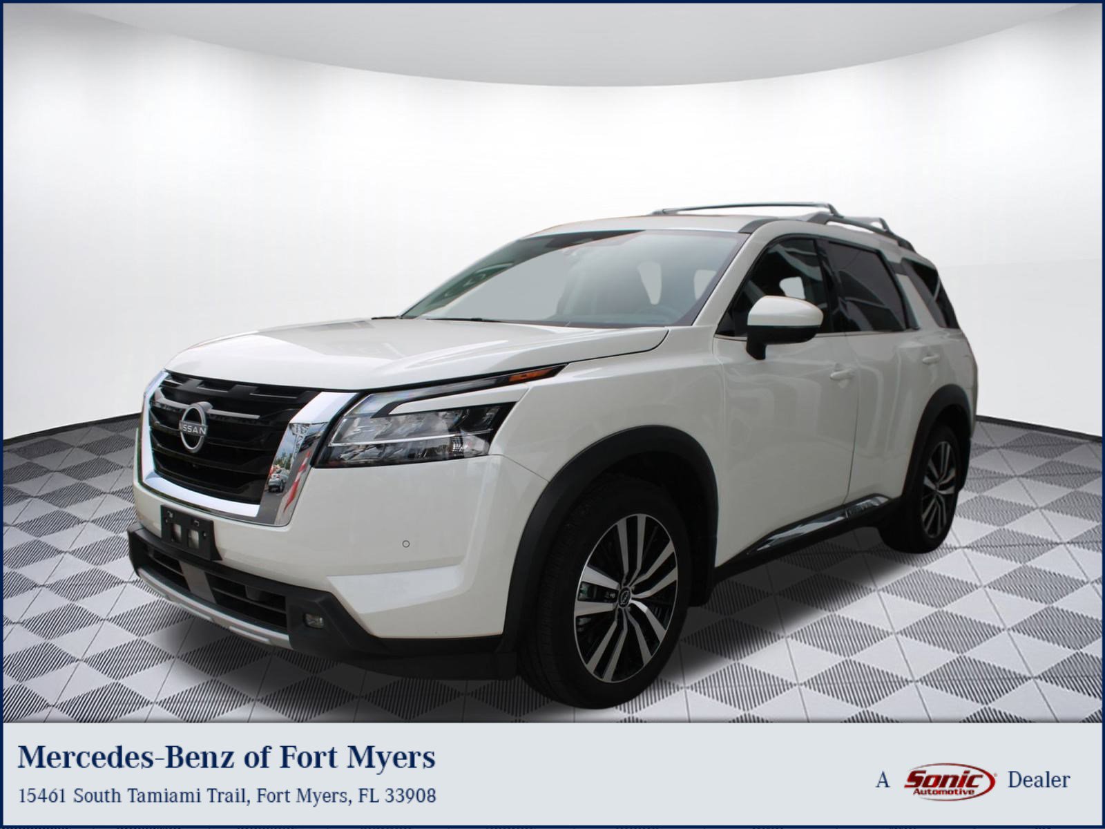 Used 2023 Nissan Pathfinder Platinum