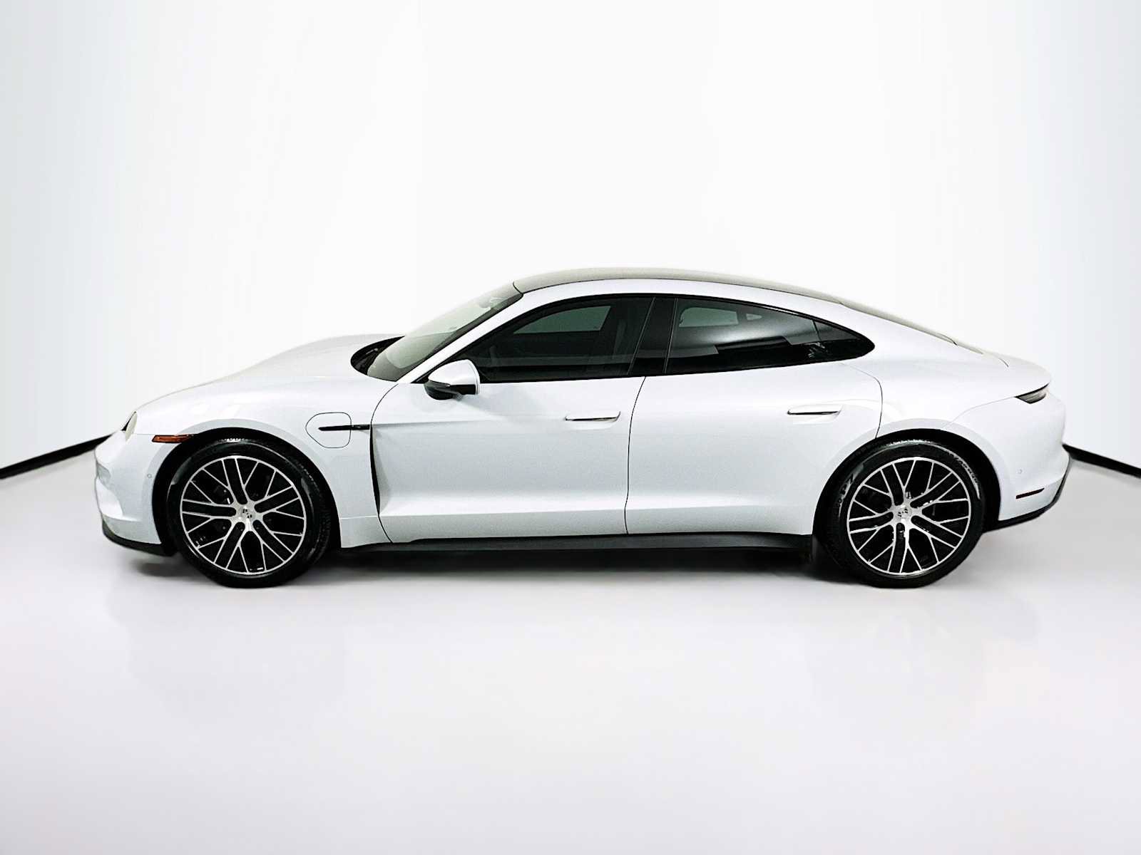 Certified 2025 Porsche Taycan image 2