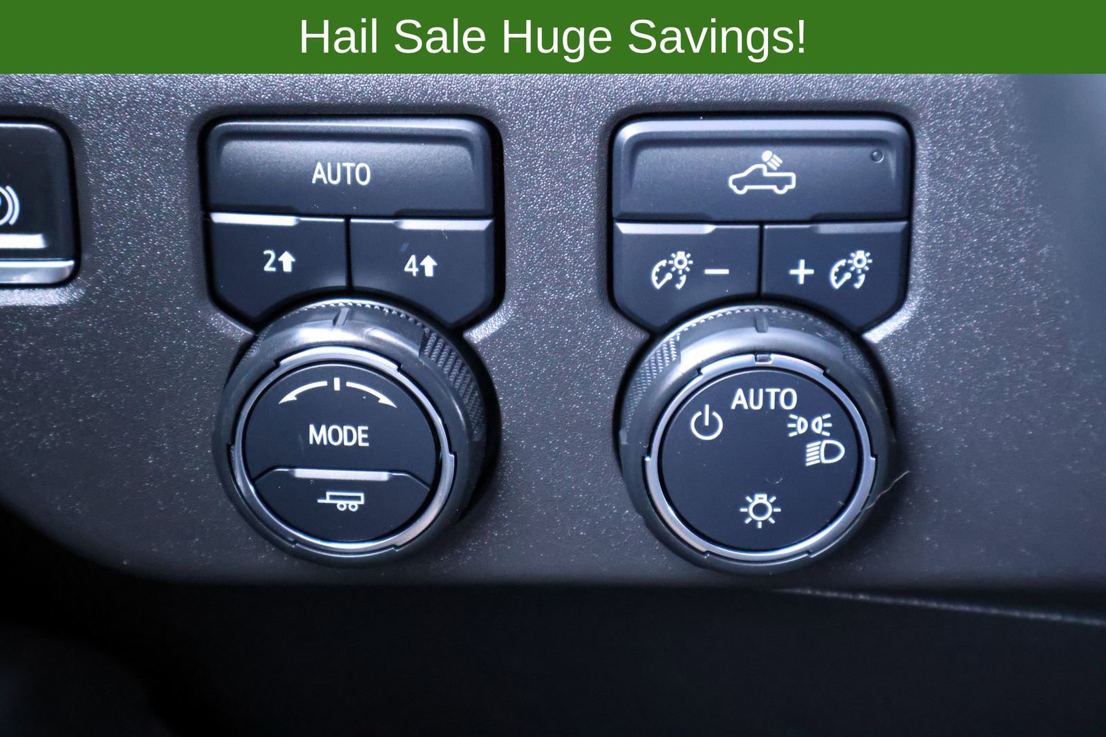 Used 2024 Chevrolet Silverado 1500 LT AWD/4WD image 27