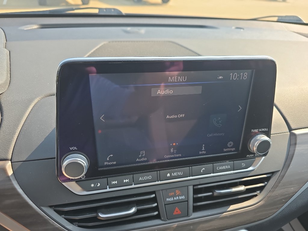 Used 2025 Nissan Altima 2.5 SV FWD image 23
