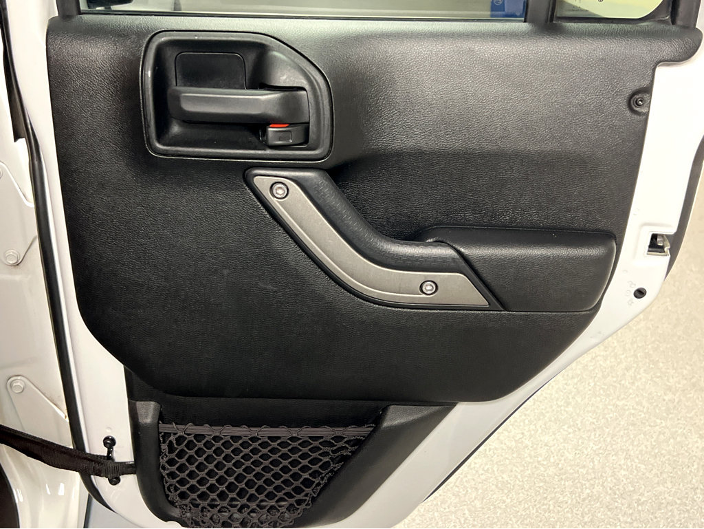 Used 2018 Jeep Wrangler Unlimited Sport S AWD/4WD image 18