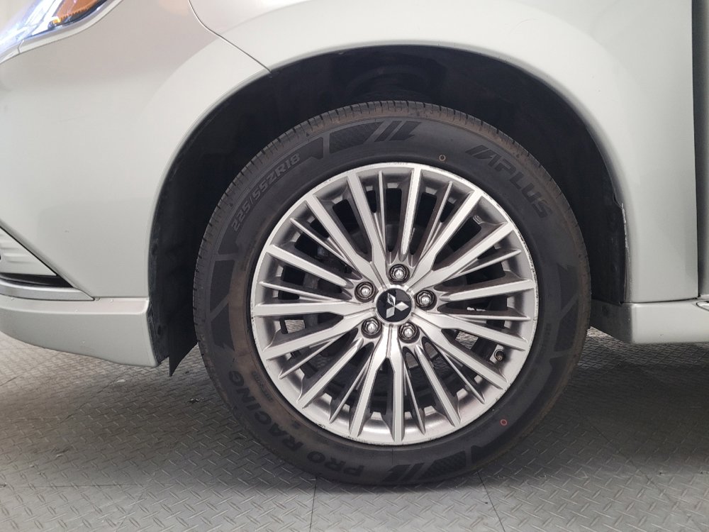 Used 2020 Mitsubishi Outlander GT image 31