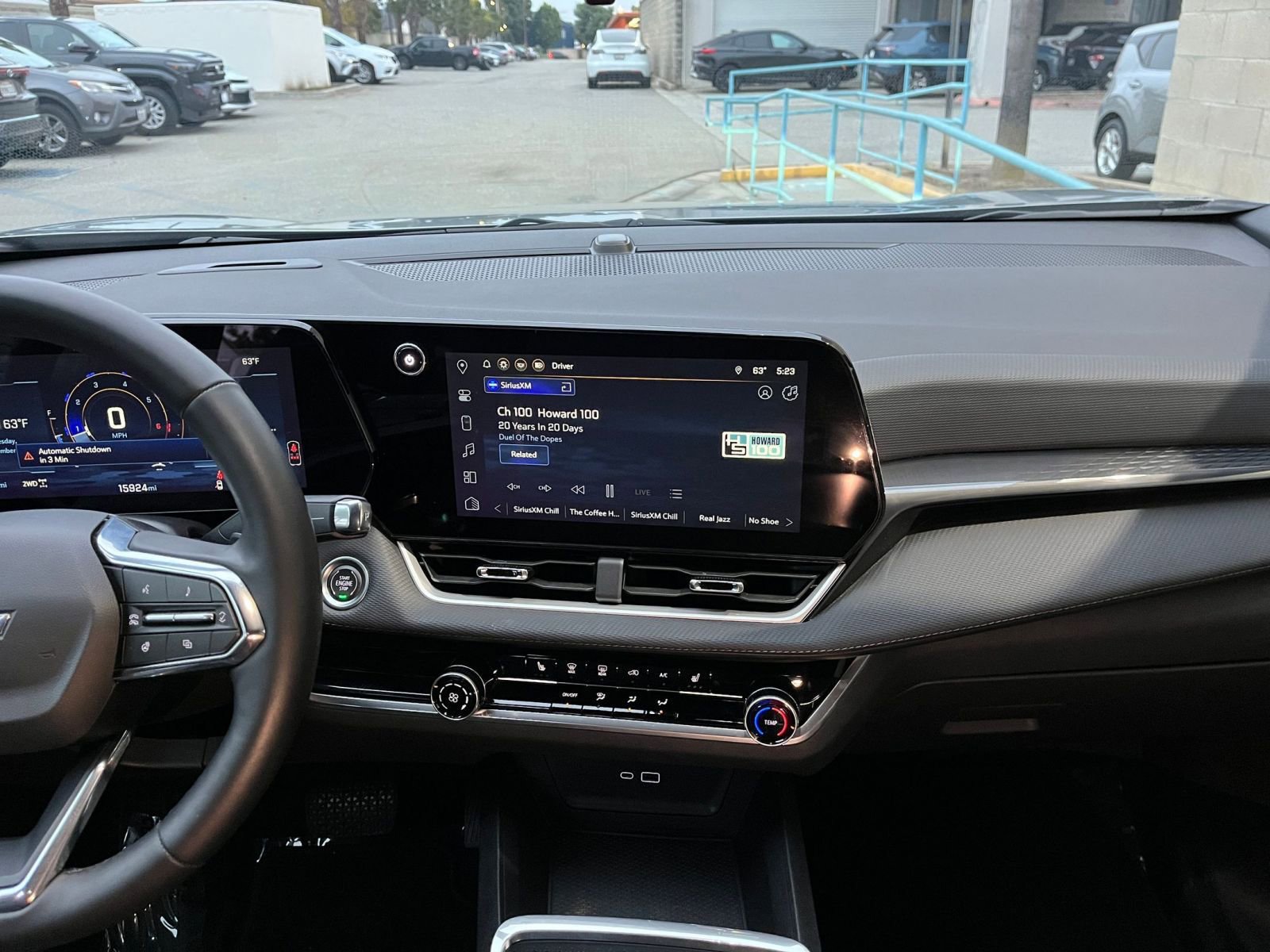 Used 2025 Chevrolet Equinox LT image 18