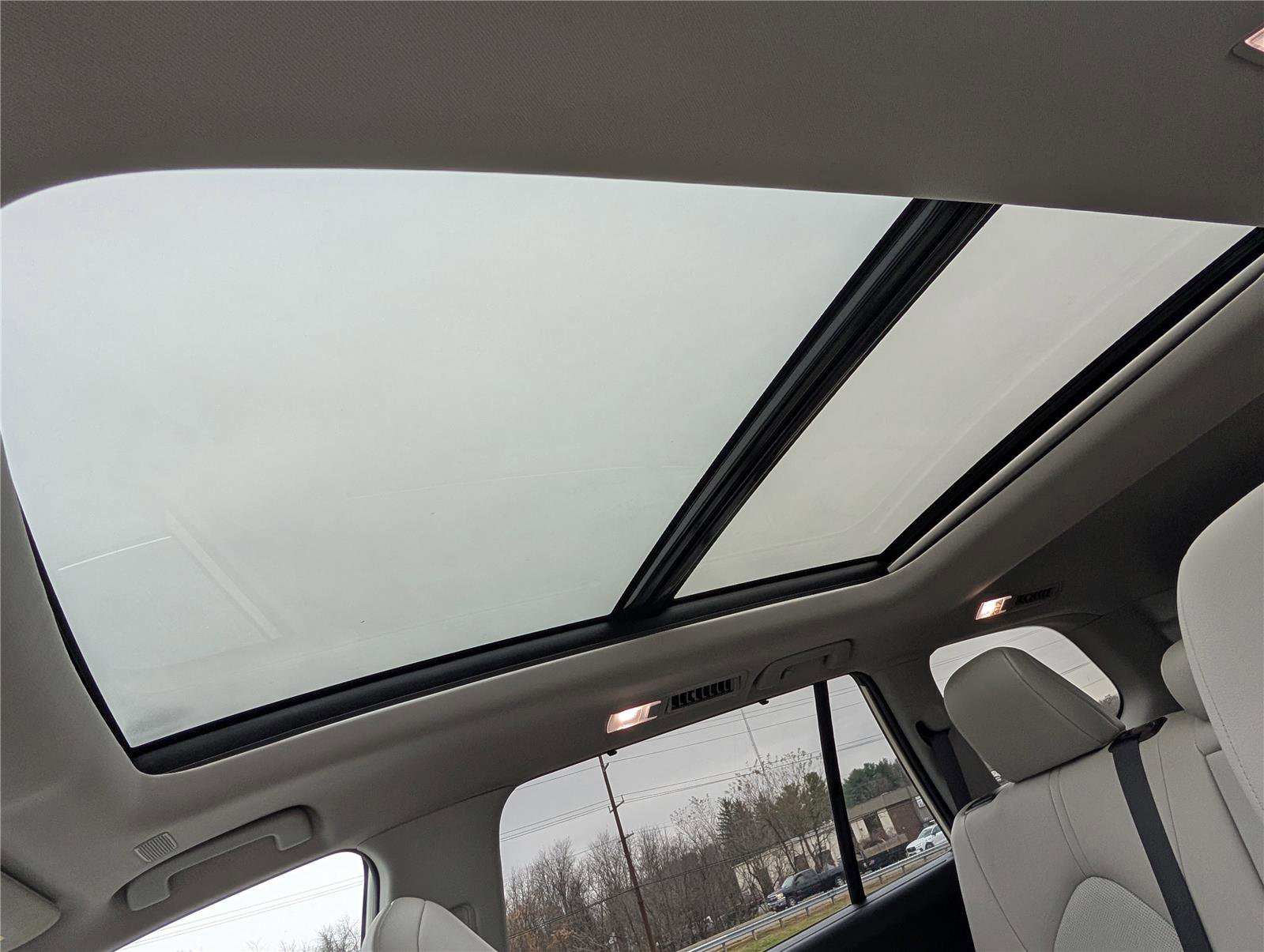 Used 2024 Toyota Grand Highlander XLE image 20