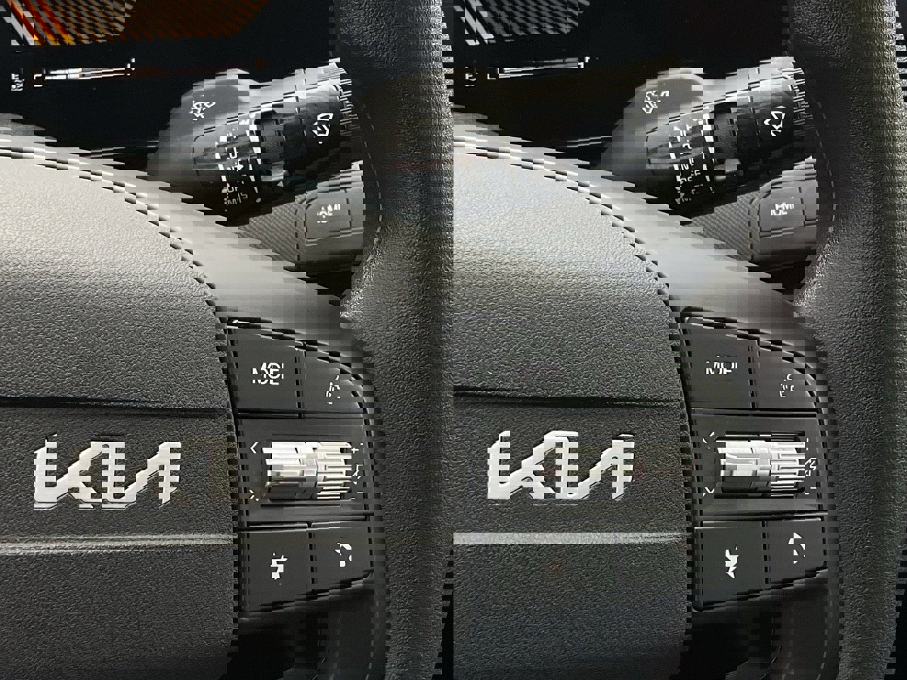 Used 2025 Kia K4 LXS image 23