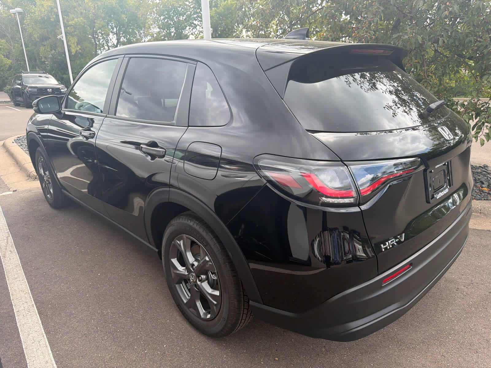 Used 2027 Honda HR-V LX image 6