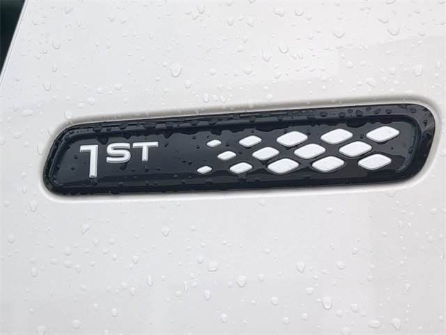 New 2025 Volkswagen ID. Buzz 1st Edition image 11