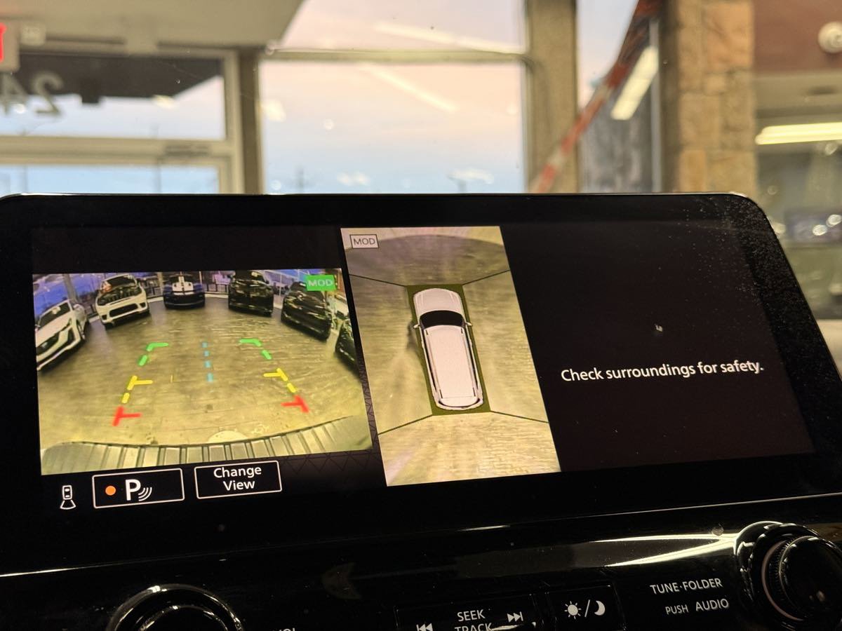 Used 2023 Nissan Armada SL w/ Captain's Chairs Package image 62