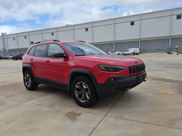Used 2019 Jeep Cherokee Trailhawk AWD/4WD image 3