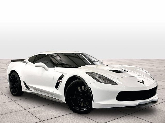 Used 2018 Chevrolet Corvette Grand Sport RWD image 2