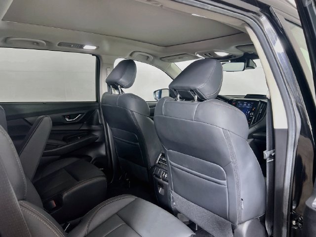 Used 2025 Subaru Ascent Bronze Edition AWD/4WD image 9