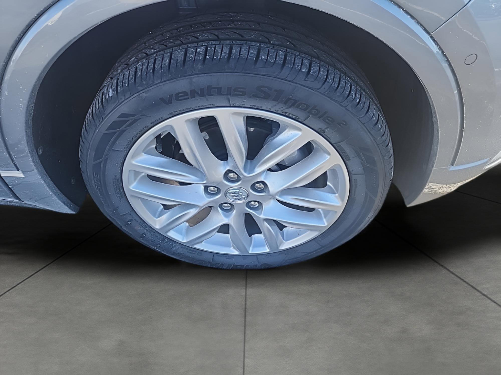 Used 2019 Buick Envision Premium w/ Driver Confidence Package image 10