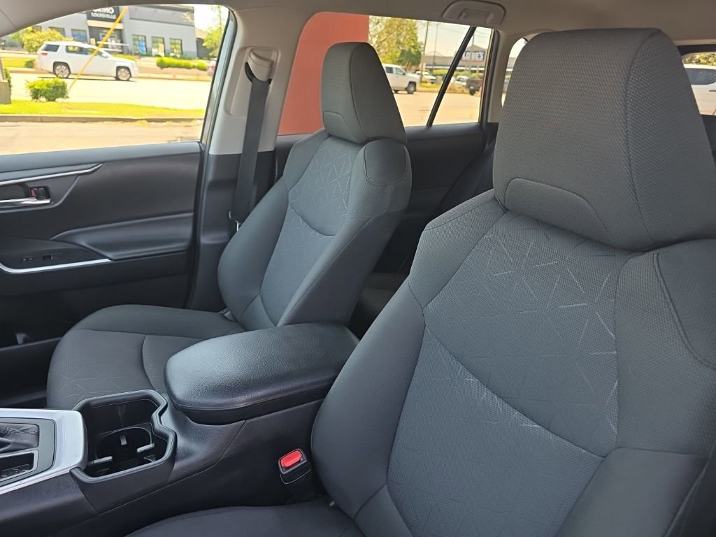 Used 2024 Toyota RAV4 XLE w/ Weather Package AWD/4WD image 9