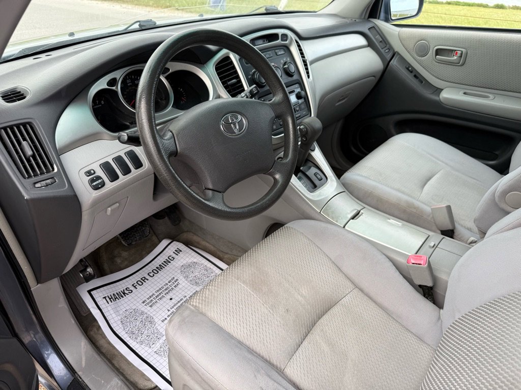Used 2004 Toyota Highlander 2WD image 9