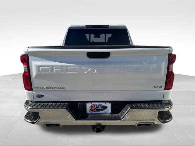 Used 2024 Chevrolet Silverado 1500 LTZ AWD/4WD image 5