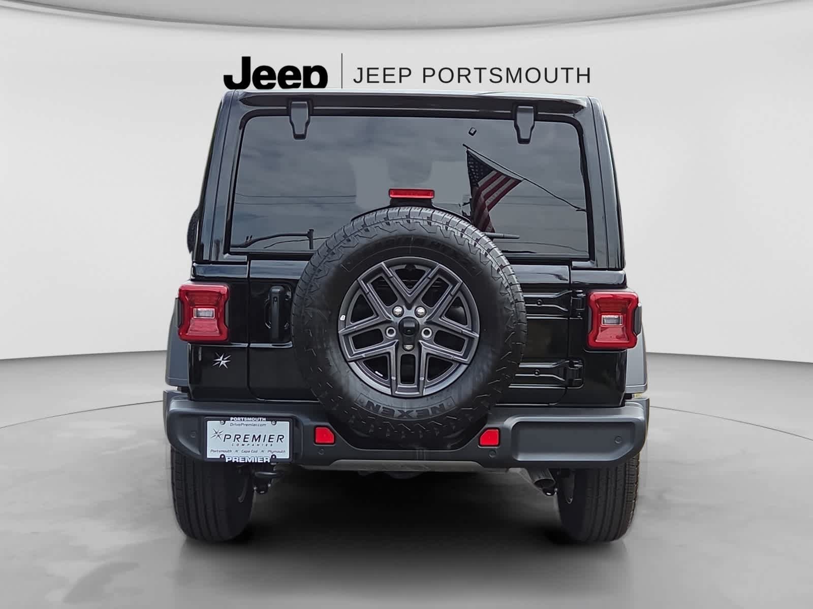 Used 2026 Jeep Wrangler Unlimited Sport AWD/4WD image 5