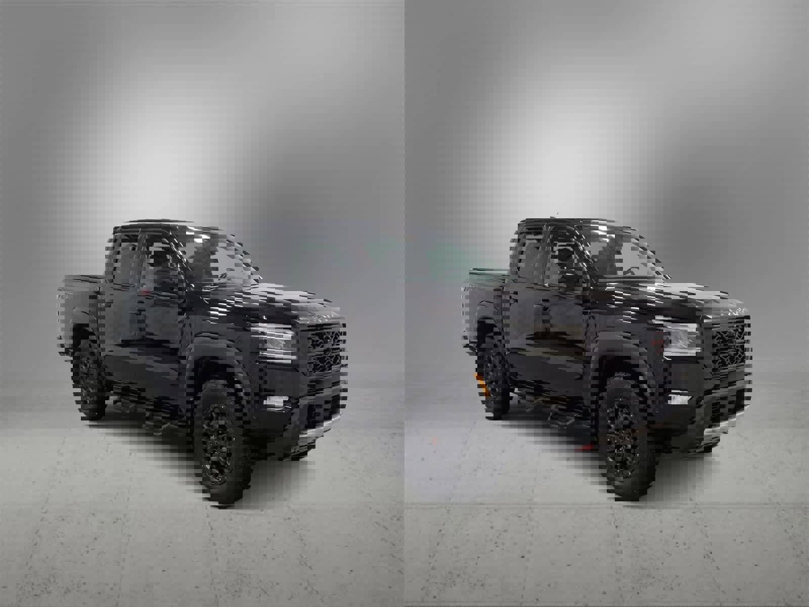 Used 2022 Nissan Frontier PRO-4X w/ Pro-4X Premium Package image 2