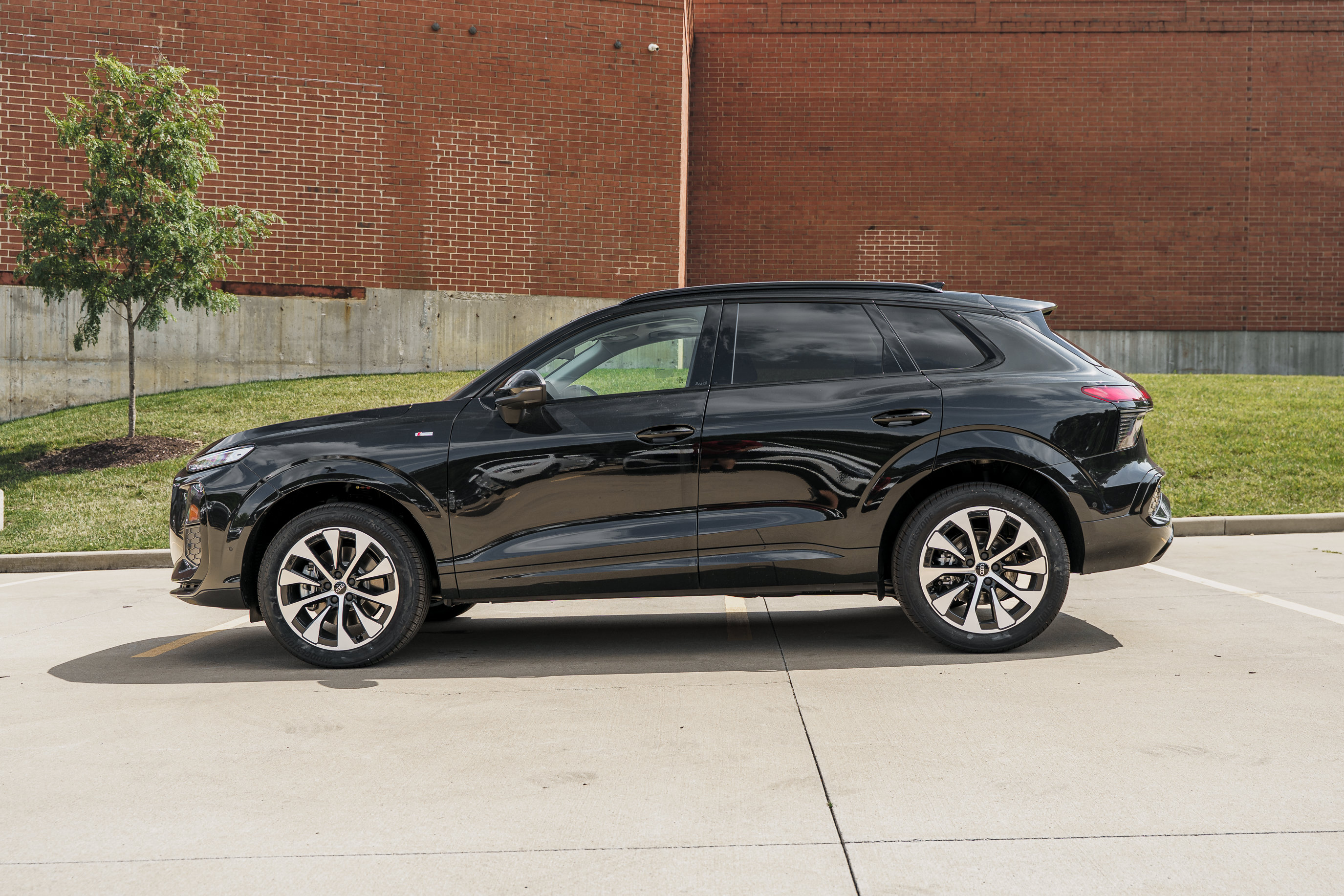 New 2026 Audi Q3 quattro 2.0T AWD/4WD image 5