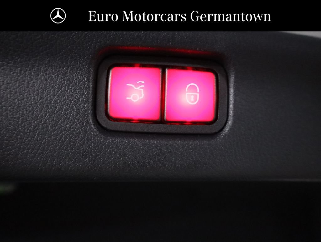 Used 2022 Mercedes-Benz C 300 4MATIC Sedan image 57
