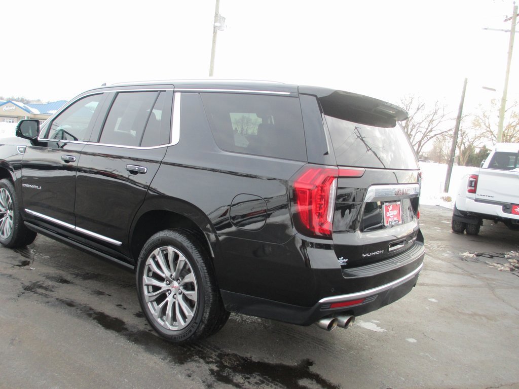 Used 2021 GMC Yukon Denali w/ Denali Premium Package image 7