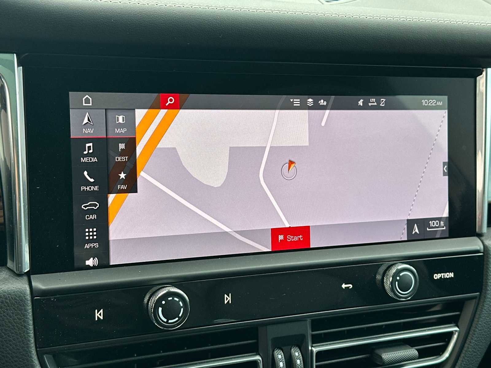 Used 2025 Porsche Macan Turbo image 20