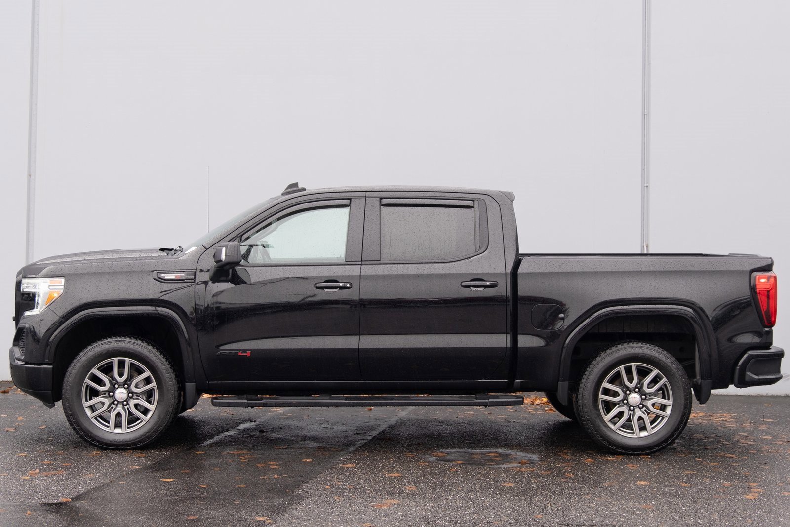 Used 2020 GMC Sierra 1500 AT4 image 32