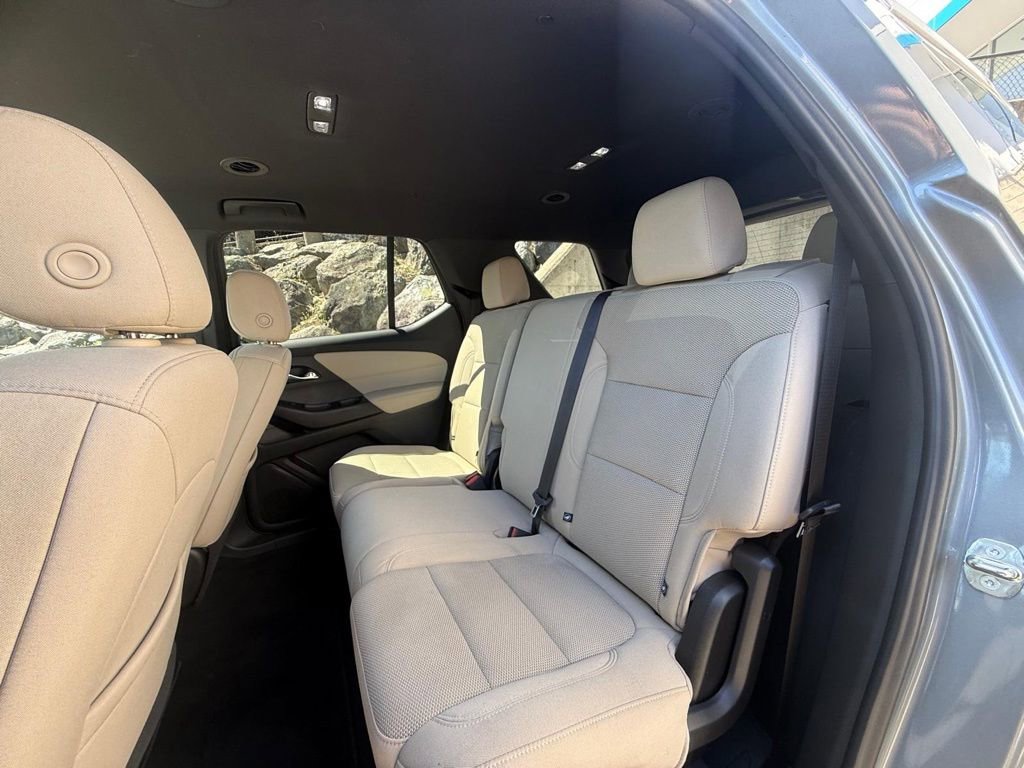 Used 2023 Chevrolet Traverse LS w/ Safety Package AWD/4WD image 18