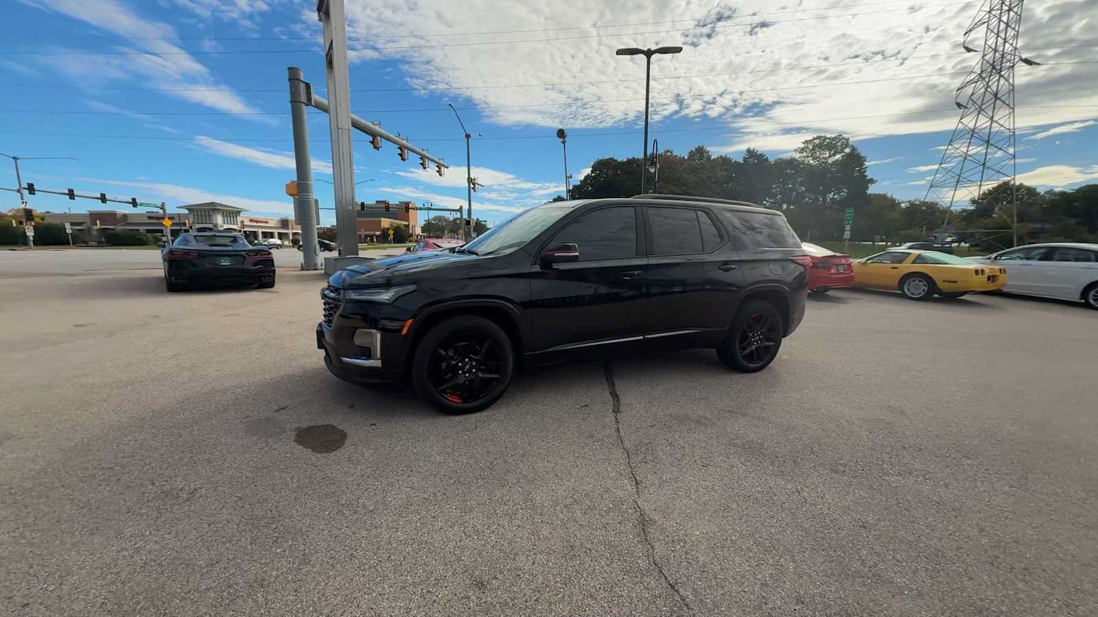 Certified 2023 Chevrolet Traverse Premier w/ Redline Edition AWD/4WD image 4