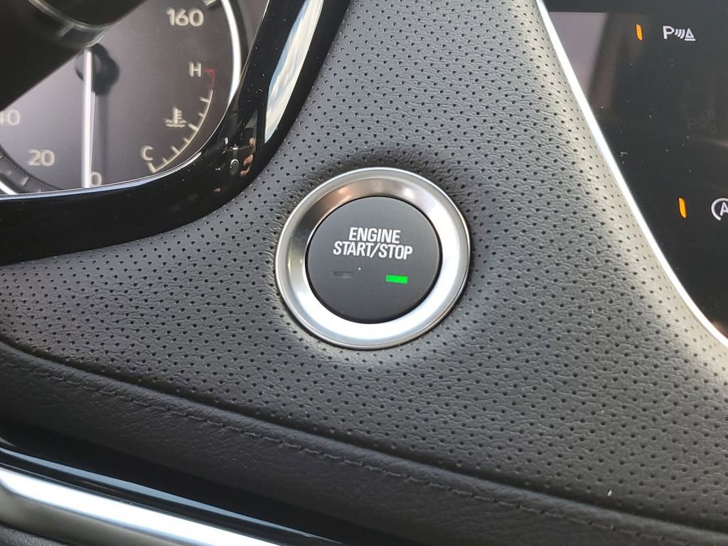 New 2025 Cadillac XT6 Luxury image 16