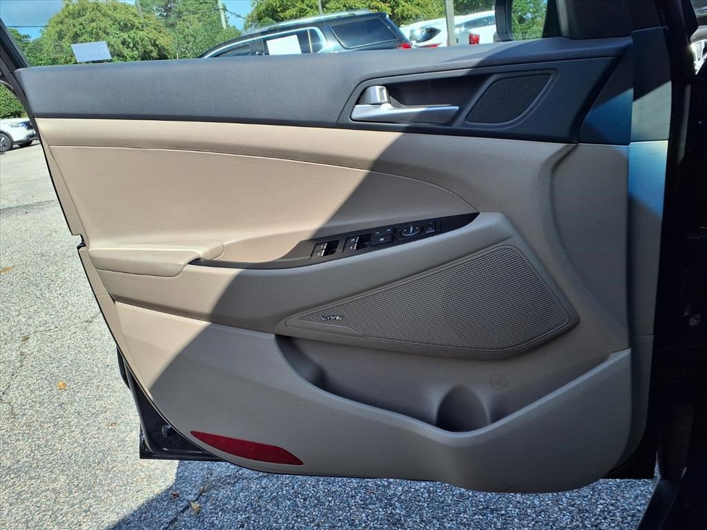 Used 2021 Hyundai Tucson Limited w/ Cargo Package image 12