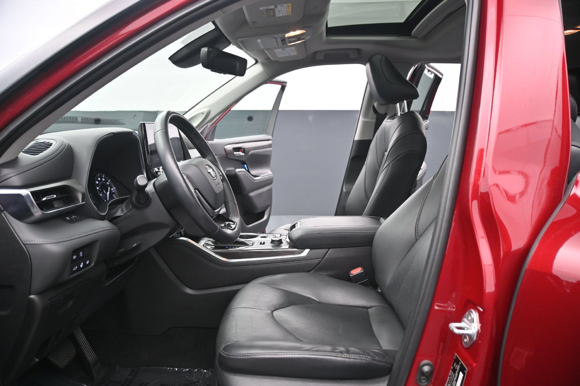 Used 2021 Toyota Highlander Limited AWD/4WD image 21