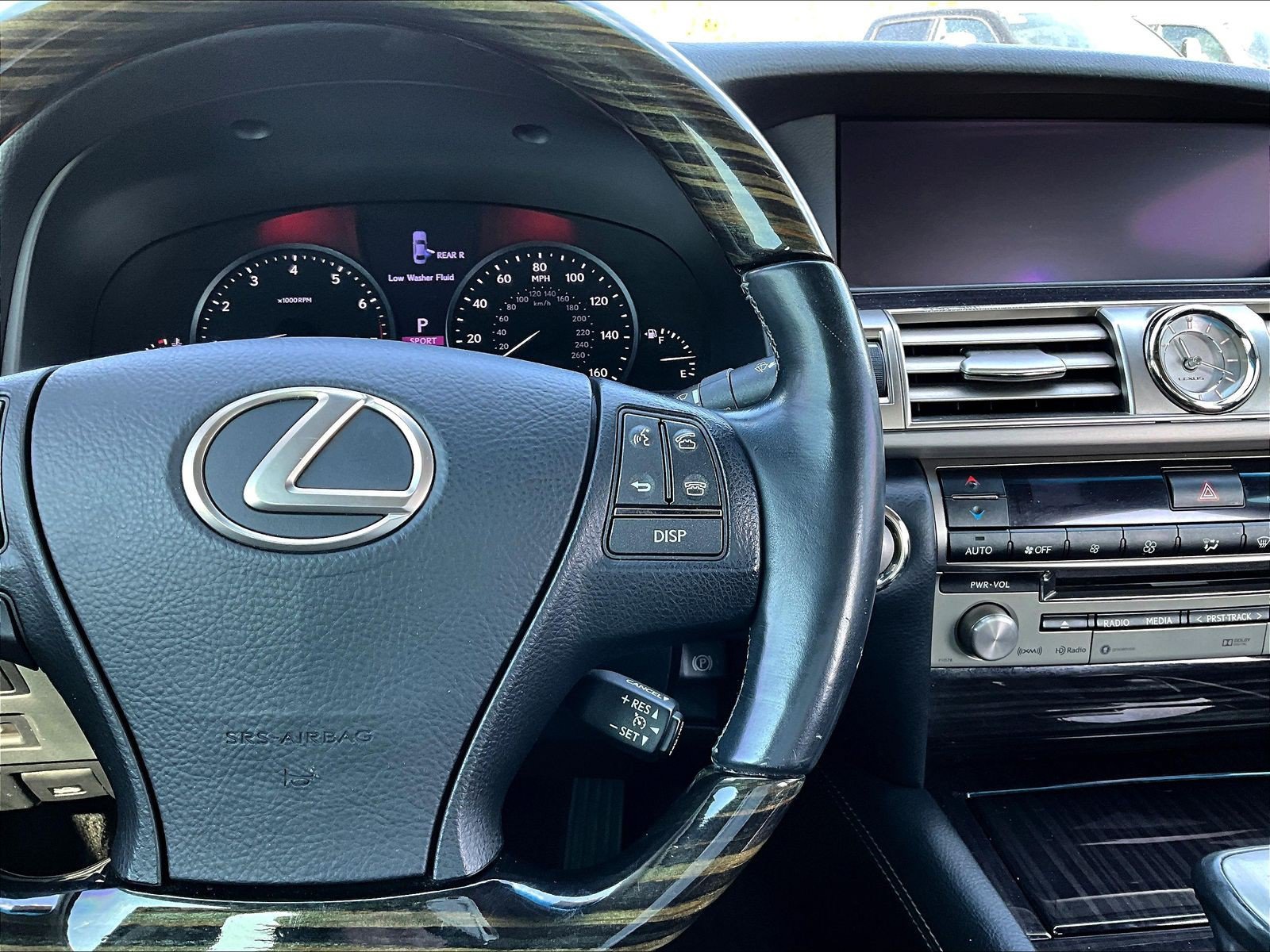 Used 2017 Lexus LS 460 AWD w/ Comfort Package image 12