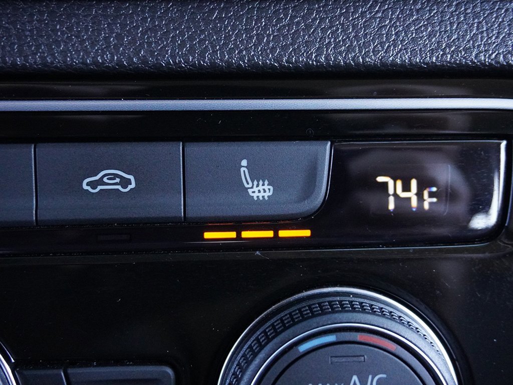 Used 2023 Volkswagen Atlas SE image 58