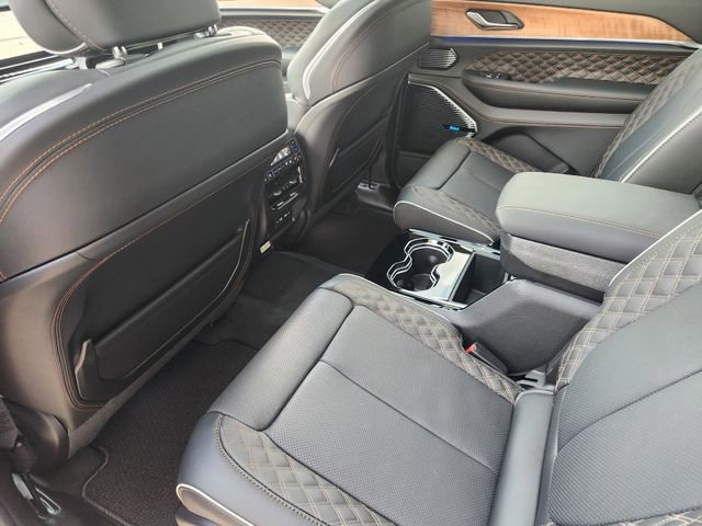 New 2026 Jeep Grand Cherokee L Summit w/ Obsidian Package AWD/4WD image 24