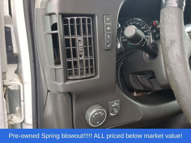 Used 2016 Chevrolet Express 2500 RWD image 24
