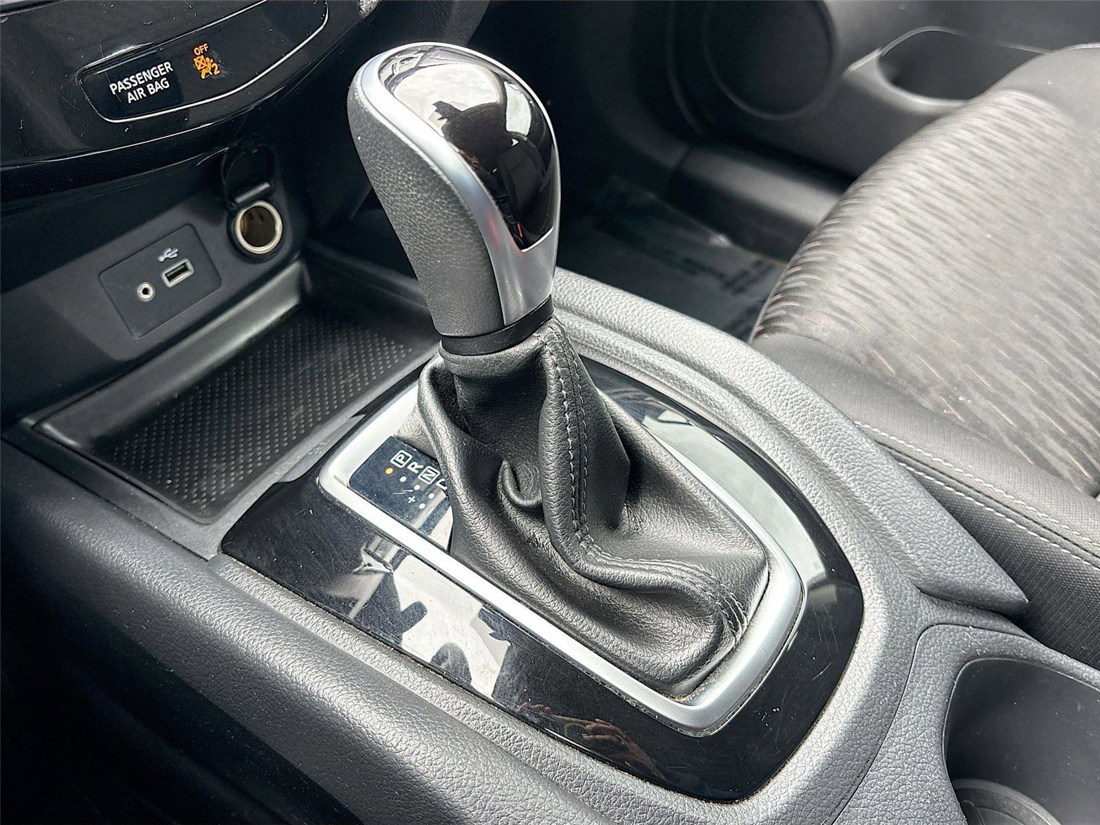 Used 2019 Nissan Rogue S w/ Special Edition Package image 16