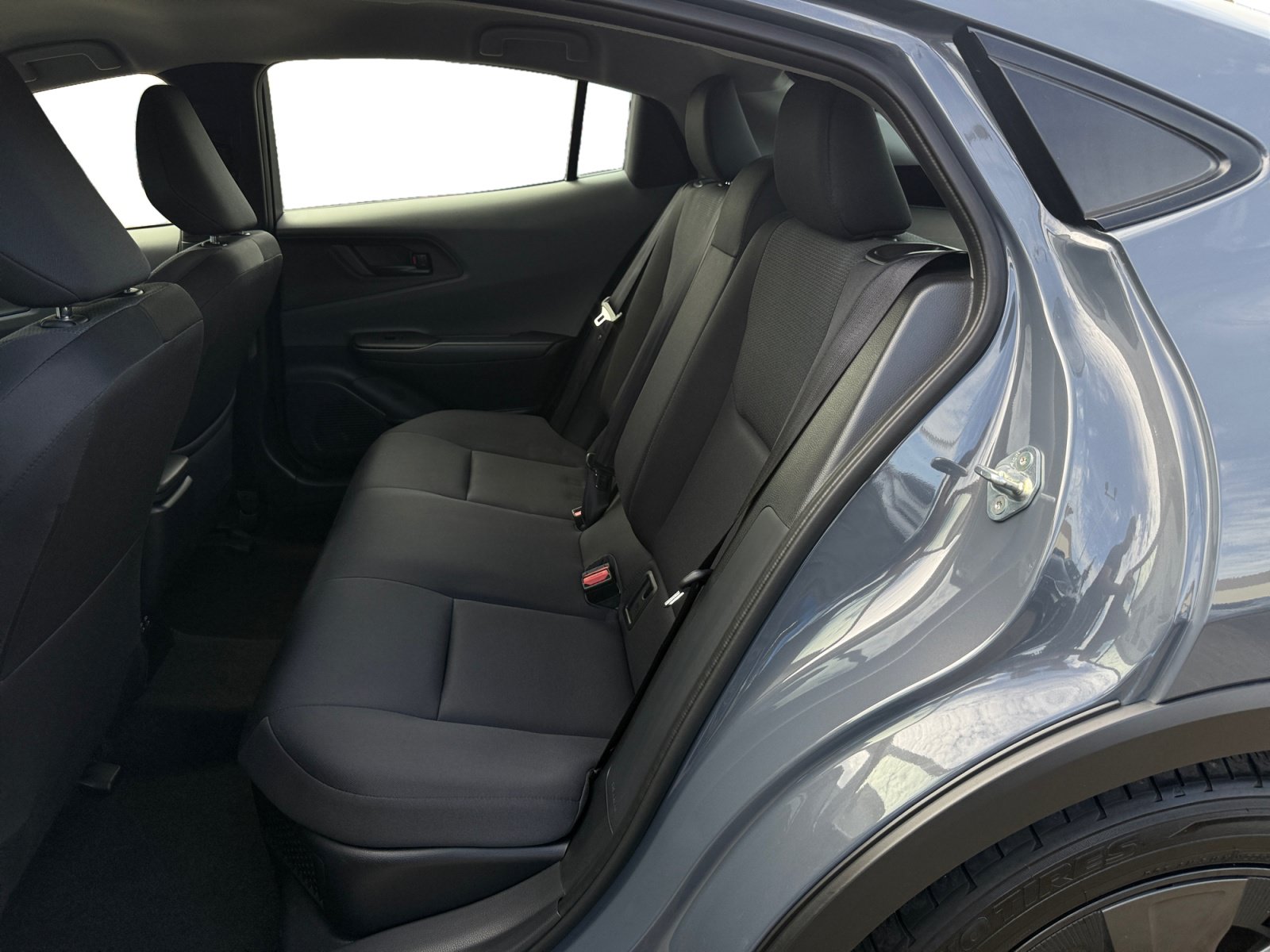 Used 2024 Toyota Prius LE FWD image 16