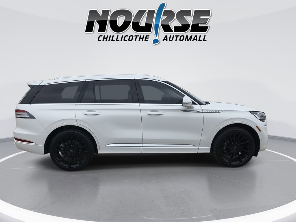 Used 2022 Lincoln Aviator Reserve w/ Equipment Group 201A AWD/4WD image 9