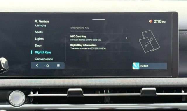 Used 2025 Hyundai Tucson Limited image 42