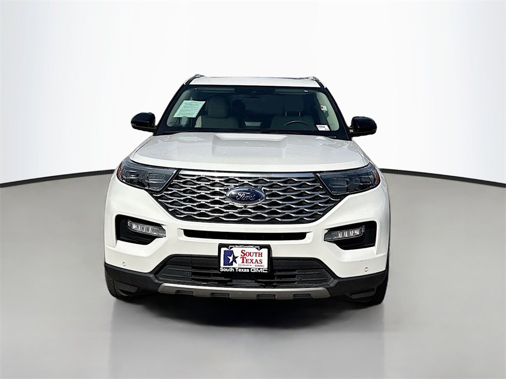 Used 2023 Ford Explorer Platinum w/ Technology Package image 2