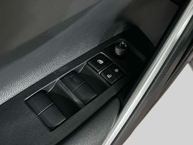 Used 2023 Toyota Corolla Cross LE w/ Moonroof Package AWD/4WD image 19