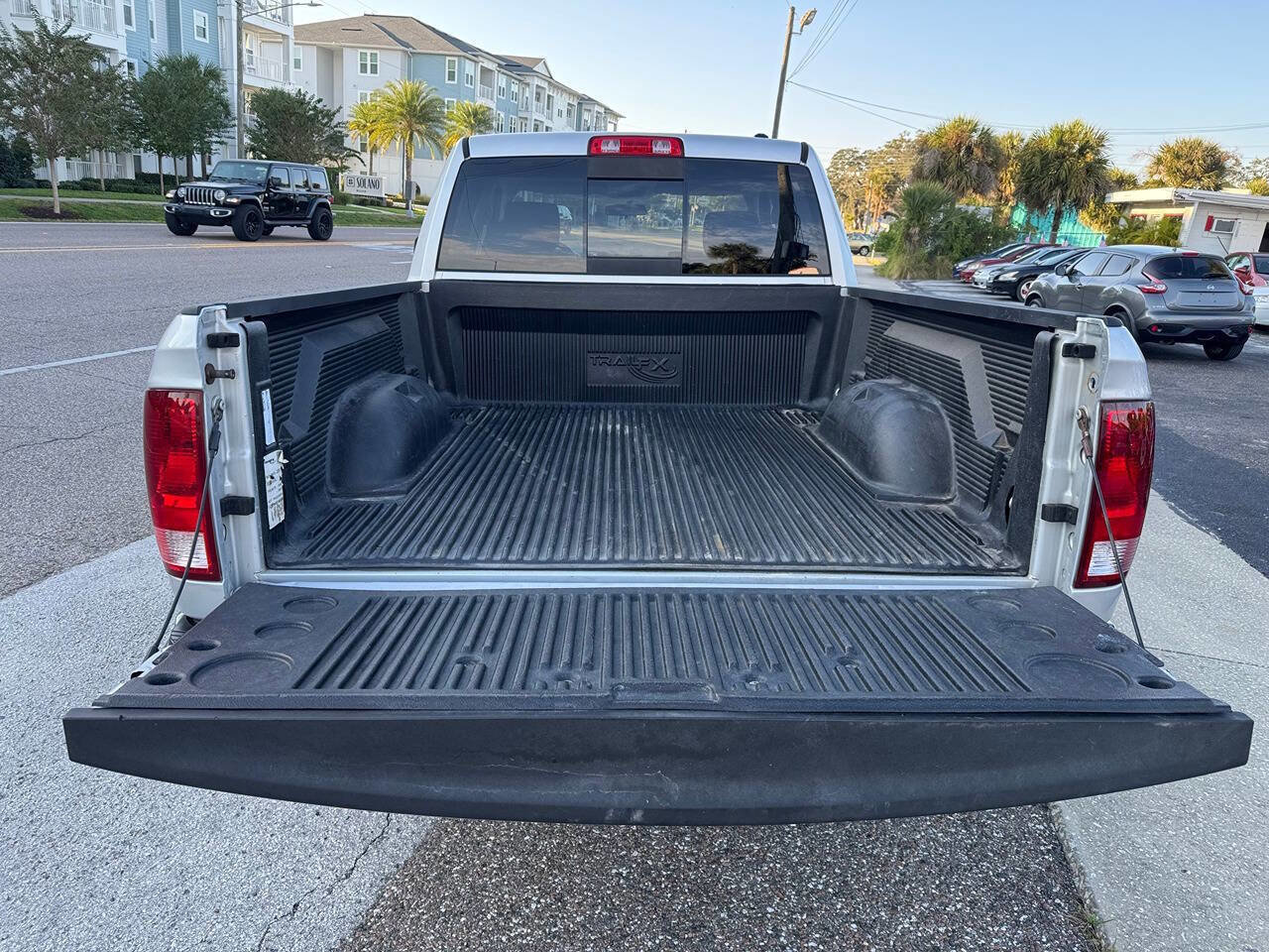 Used 2009 Dodge Ram 1500 Truck SLT image 10