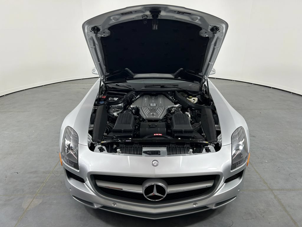 Used 2012 Mercedes-Benz SLS AMG Roadster image 30