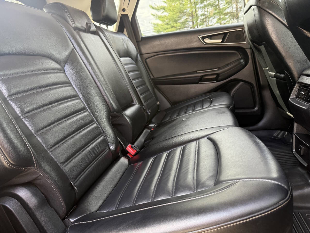 Used 2016 Ford Edge SEL w/ Equipment Group 201A AWD/4WD image 13
